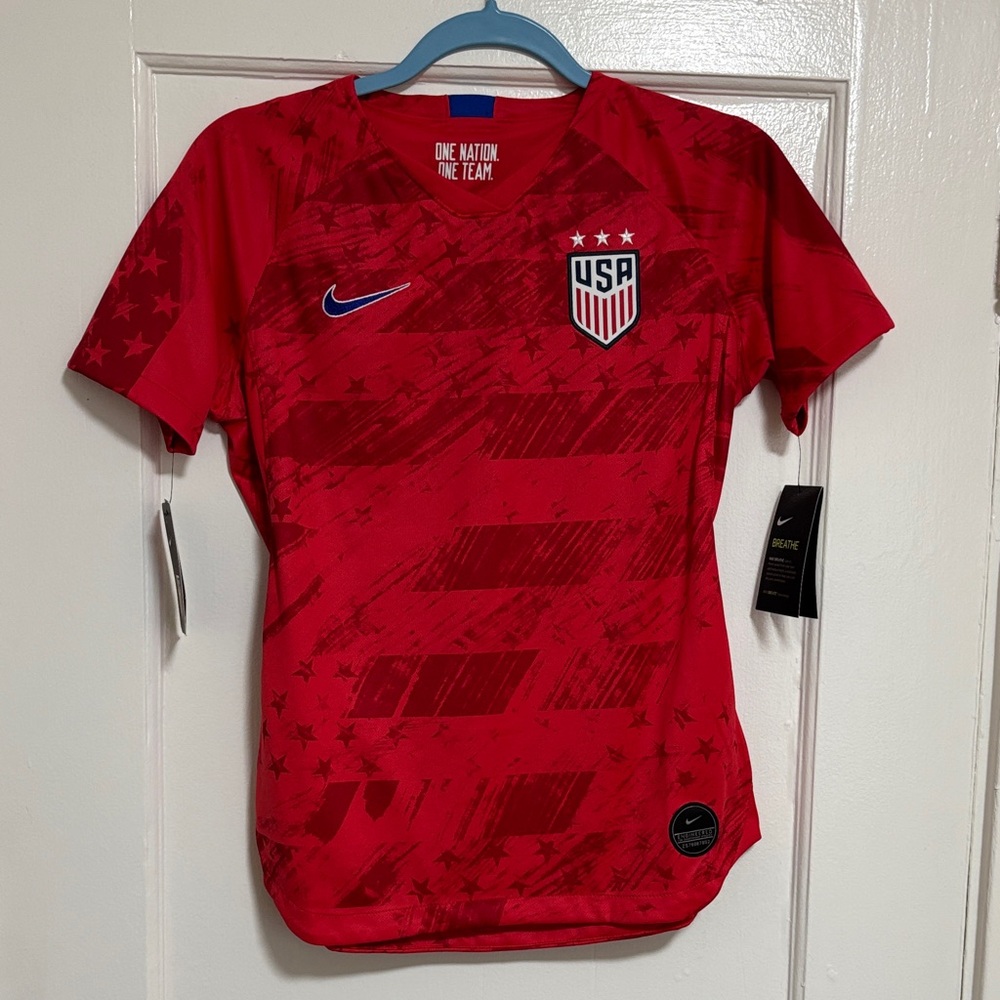 Nike Woman Red Soccer Jersey with USA Logo